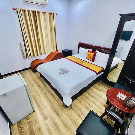 Hotel Khach San Sao Mai à Hô Chi Minh-Ville Extérieur photo