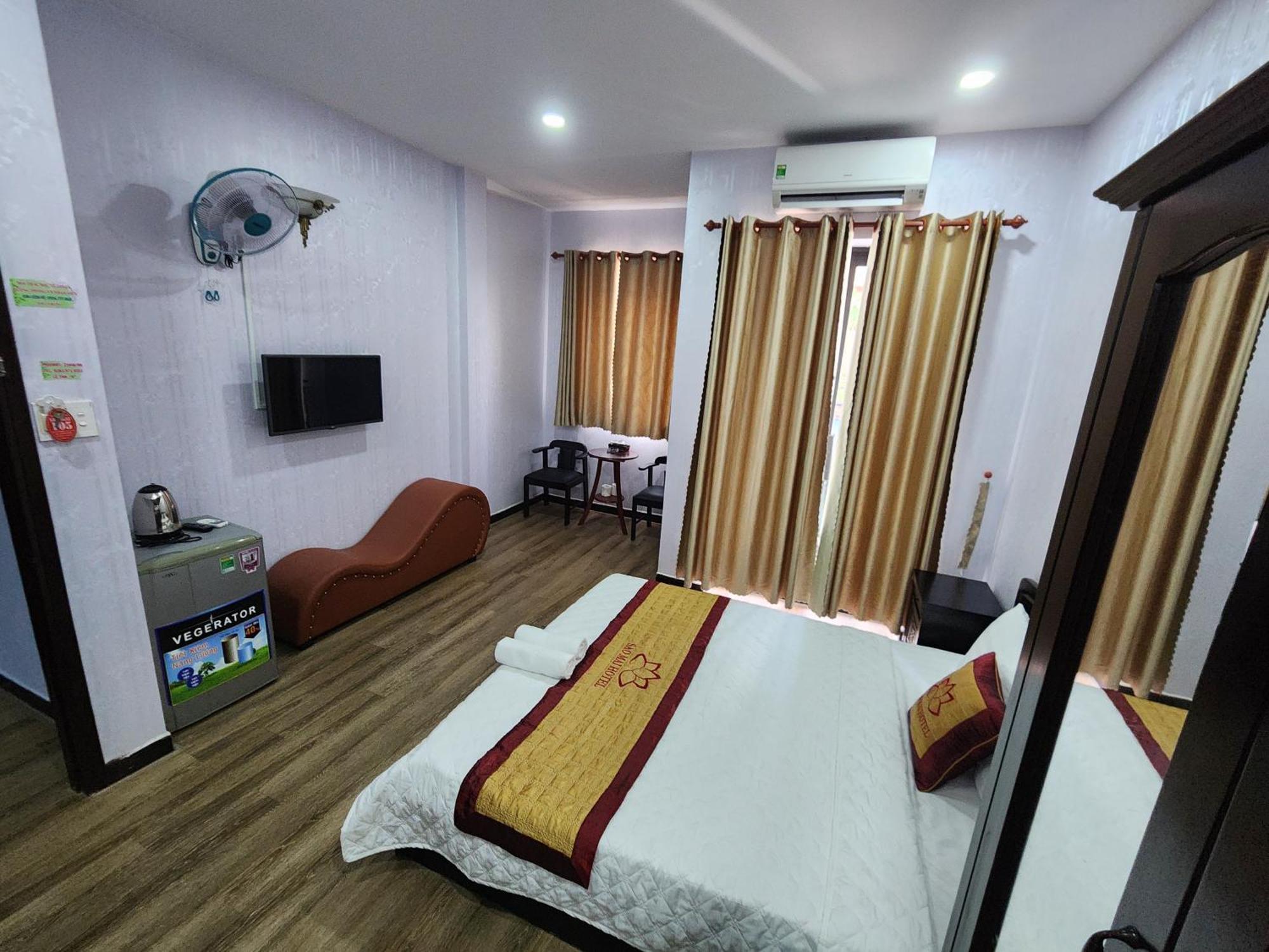 Hotel Khach San Sao Mai à Hô Chi Minh-Ville Extérieur photo